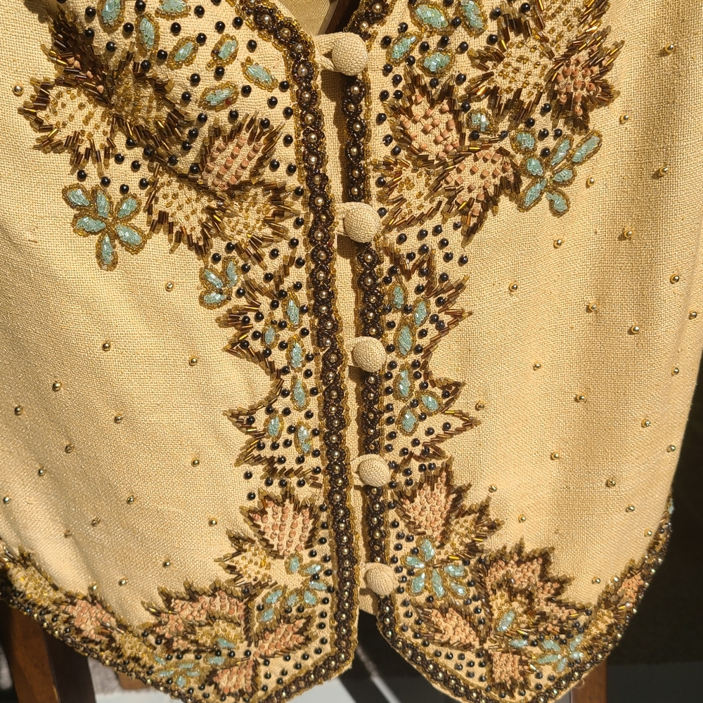 Elegant Embroidered Cream Vest
